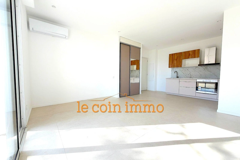 2 - vente appartement plage à pied juan les pins alpes-maritimes france