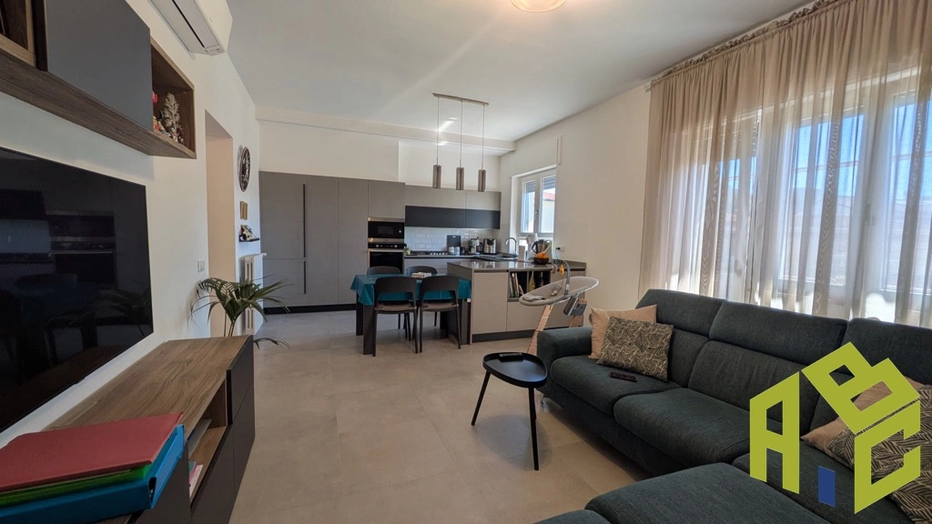 2 - venda apartamento cecina toscana itália