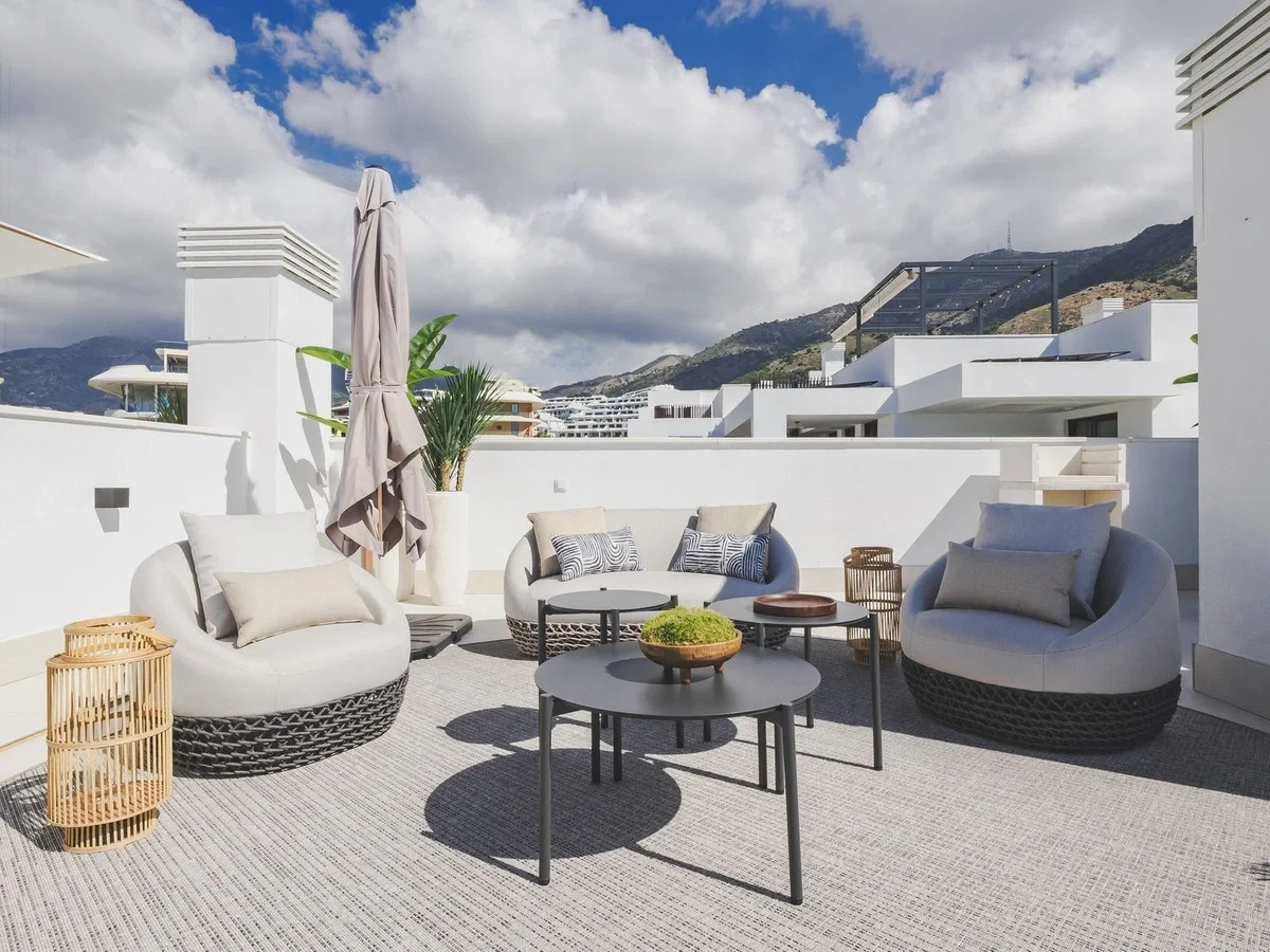 2 - venta apartamento a pie de playa el higueron andalucía españa