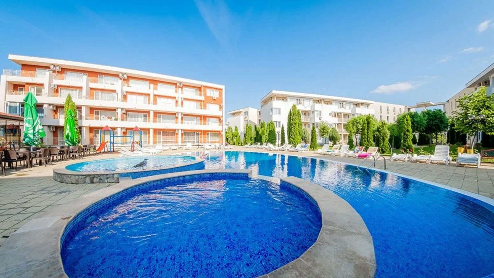 2 - vente appartement plage à pied sunny beach burgas bulgarie