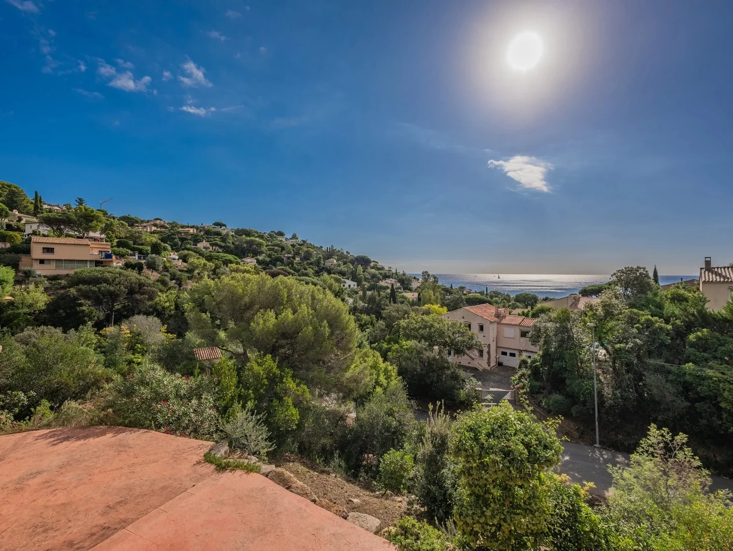 2 - vente maison vue mer les issambres var france
