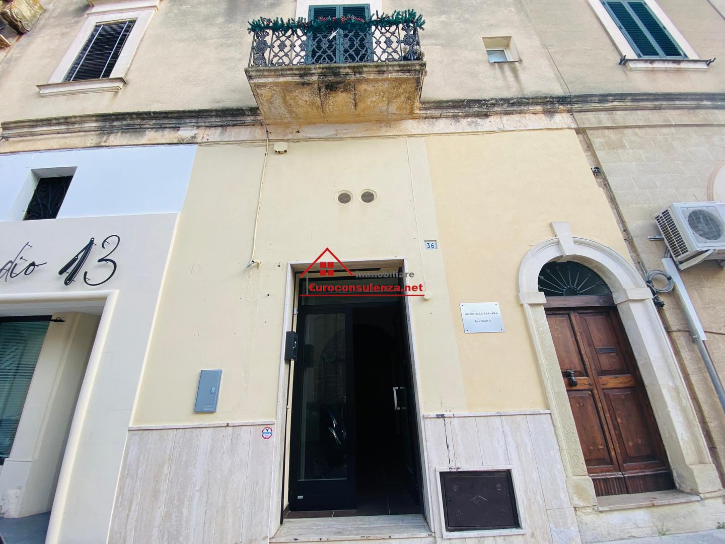 1 - verkoop winkel casarano apulia italië