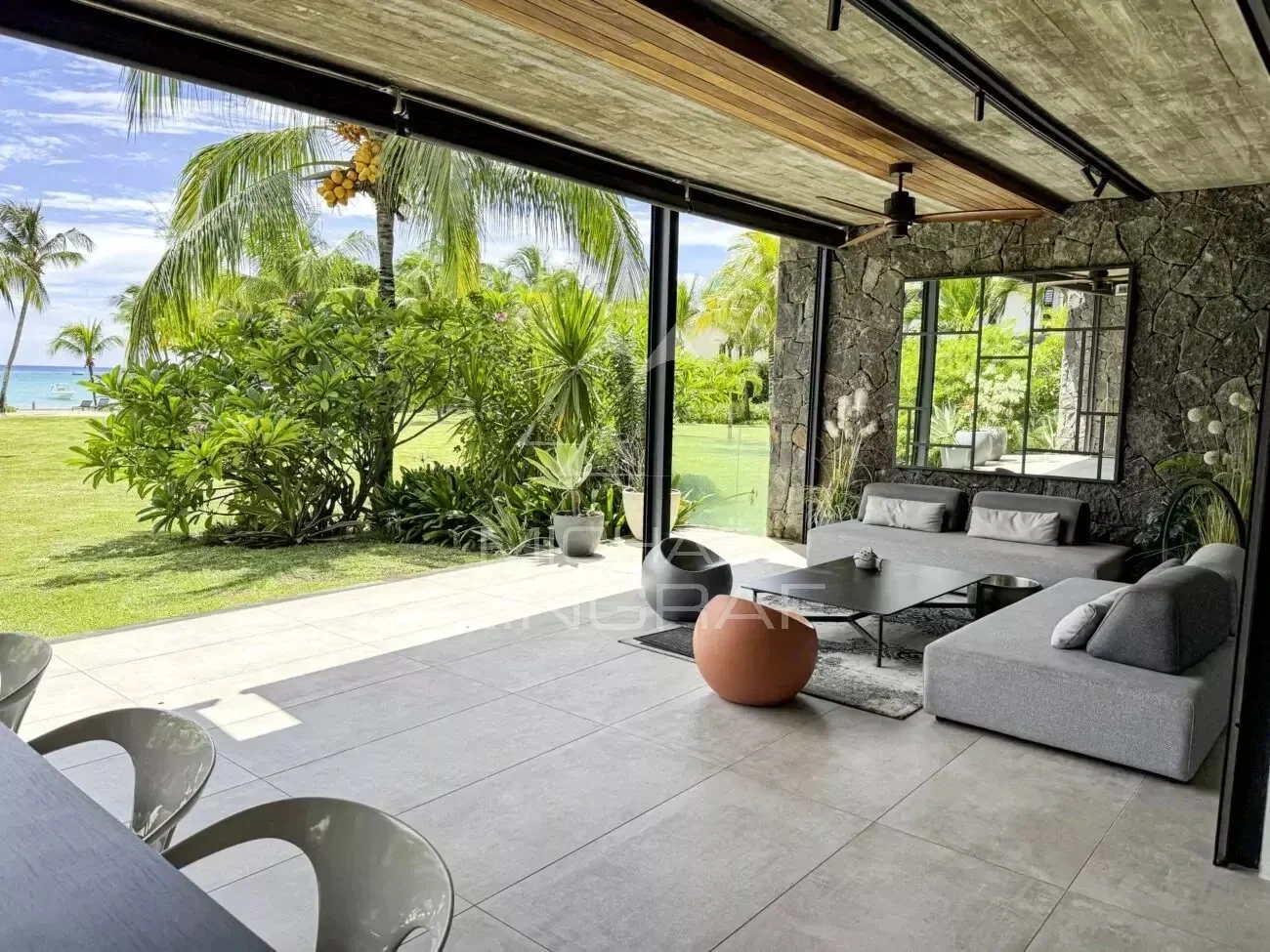 2 - vendita appartamento fronte mare grand baie rivière du rempart mauritius
