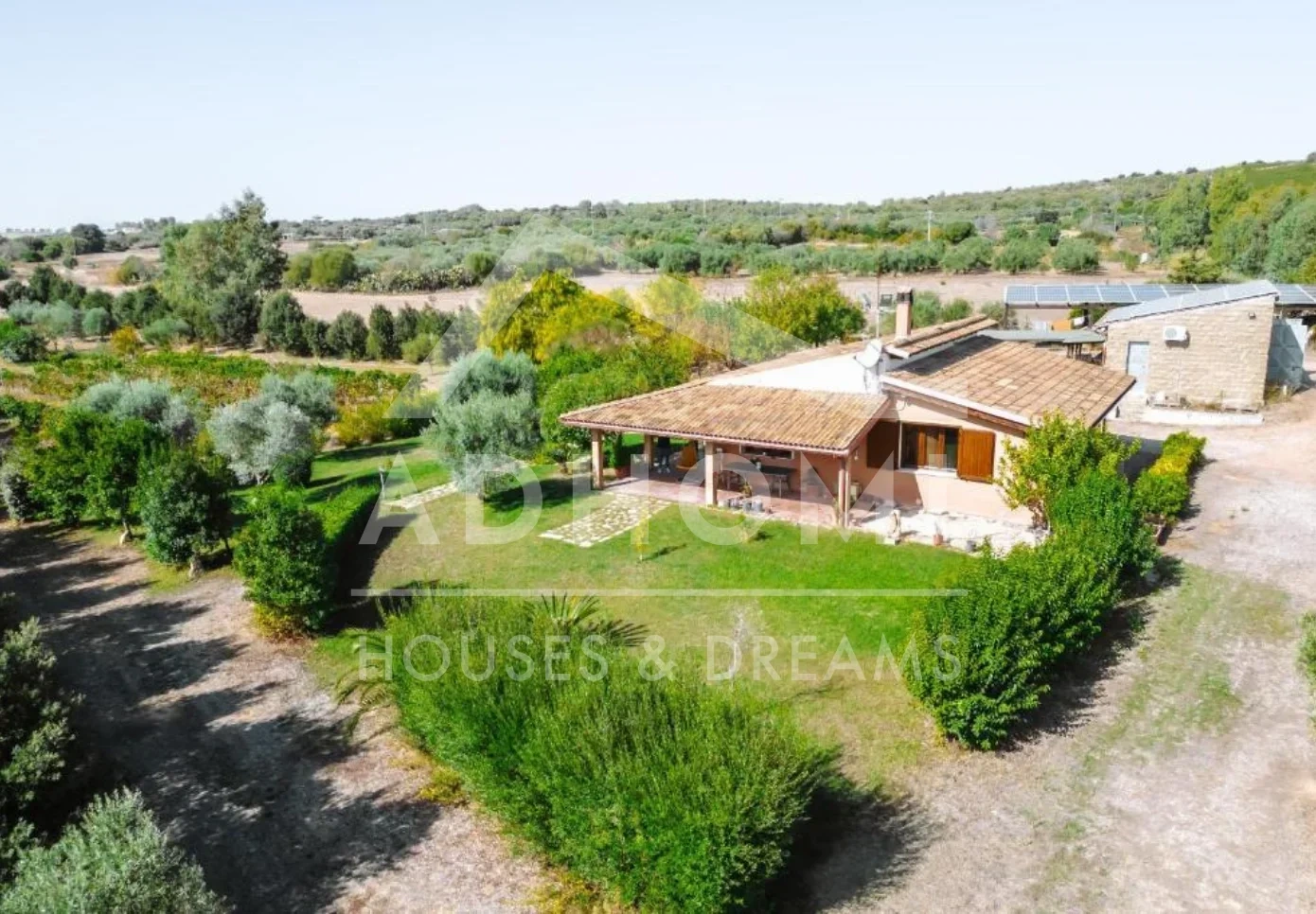 1 - house for sale in pimentel sardinia italy