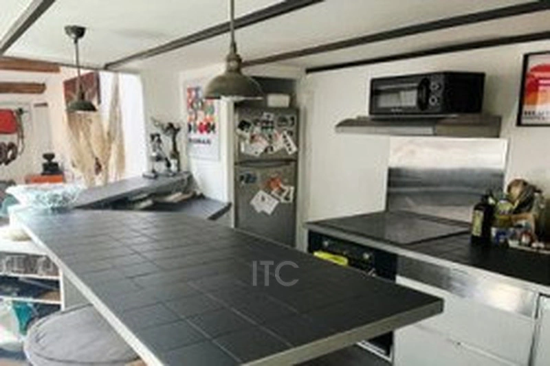 2 - apartment for sale in trets bouches-du-rhône france