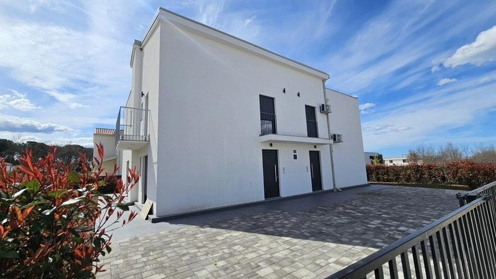 2 - vente maison pieds dans l'eau poreč istrie croatie