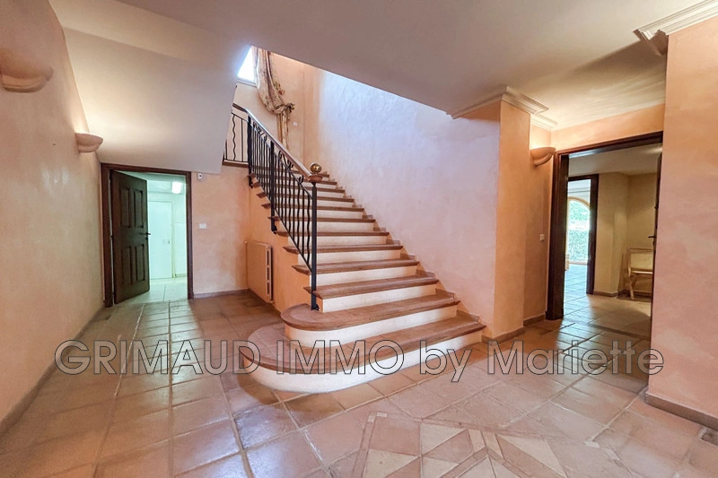 2 - beach walk house for sale in les issambres var france