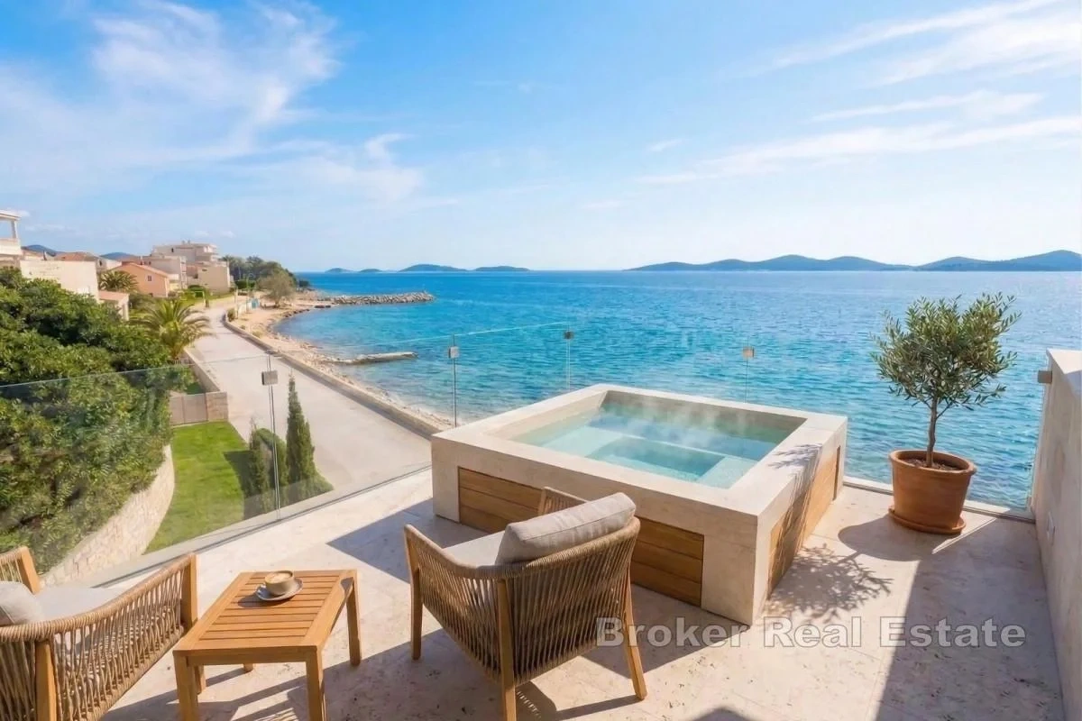 Apartamento frente al mar con 3 dormitorios