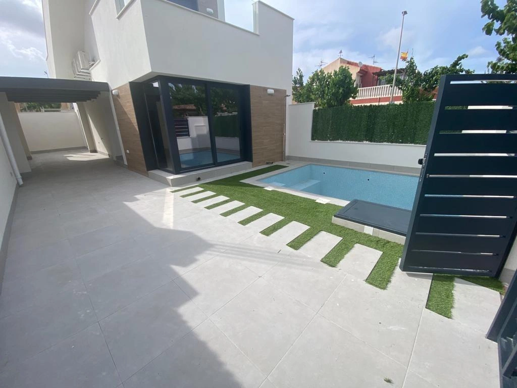 2 - verkoop huis strand to voet los alcazares region of murcia spanje