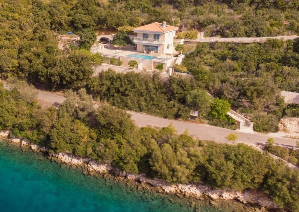 2 - vendita casa fronte mare spartochori isole ioniche grecia