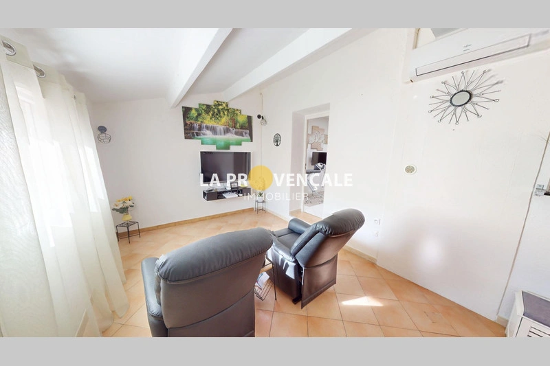 2 - venta casa gréasque bocas del ródano francia
