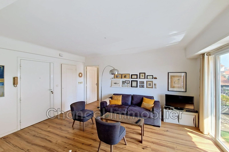 2 - apartment for sale in antibes alpes-maritimes france