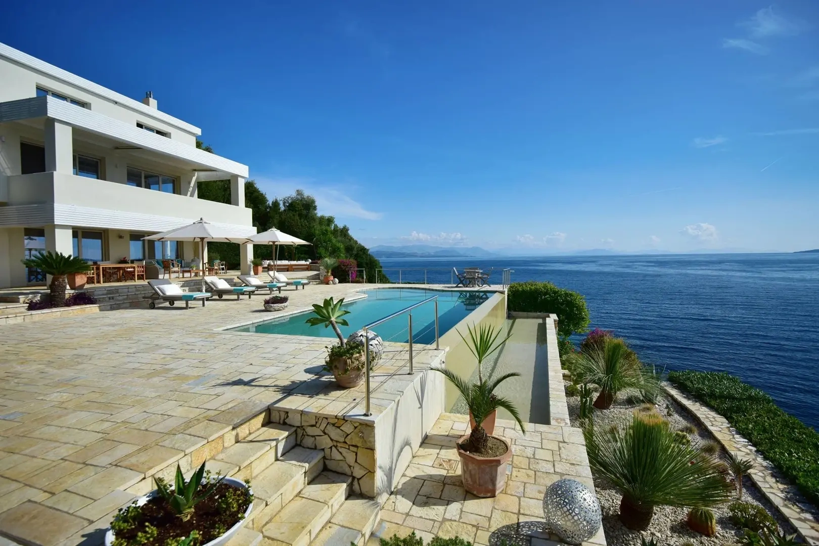 1 - verkoop huis aan het water corfu ionische eilanden griekenland