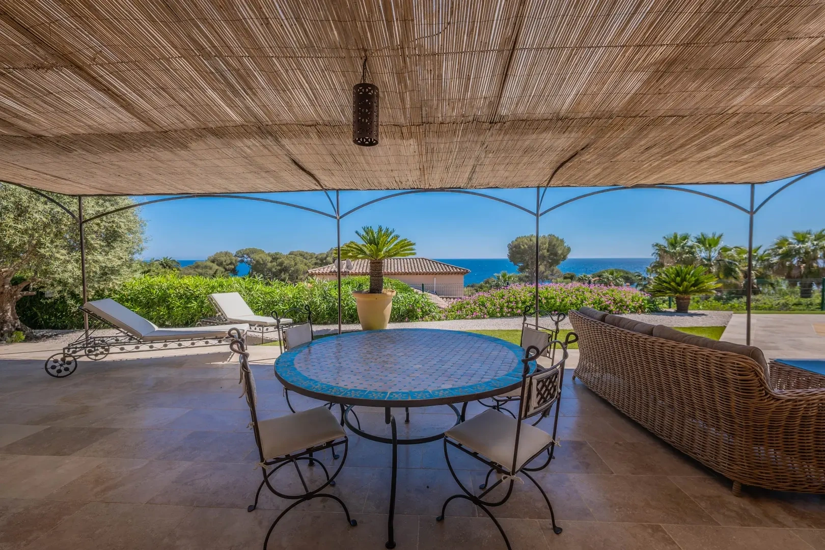 2 - verkoop villa uitzicht op zee les issambres var frankrijk