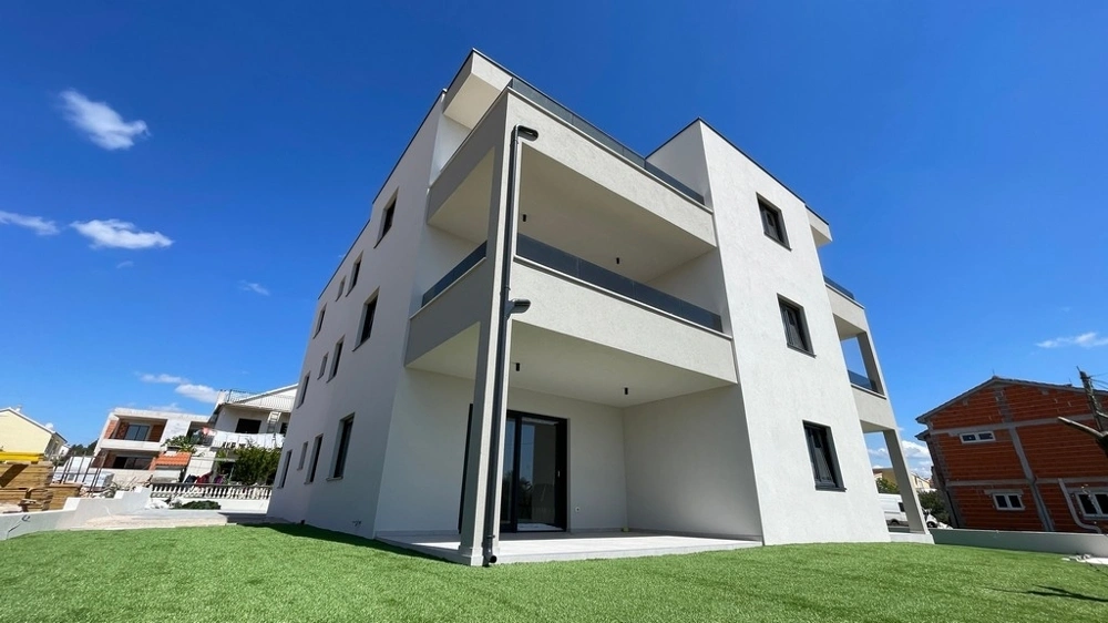 1 - verkoop appartement uitzicht op zee vodice šibenik-knin kroatië