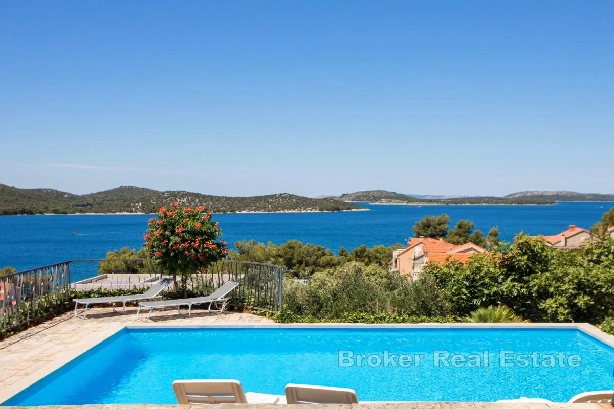 1 - vendita casa vista mare primošten sebenico e tenin croazia