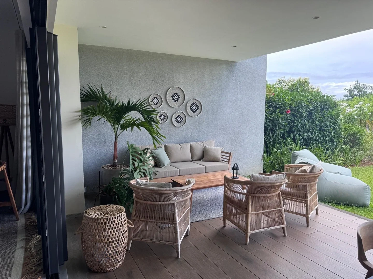 2 - sea view apartment for sale in saint-antoine rivière du rempart mauritius