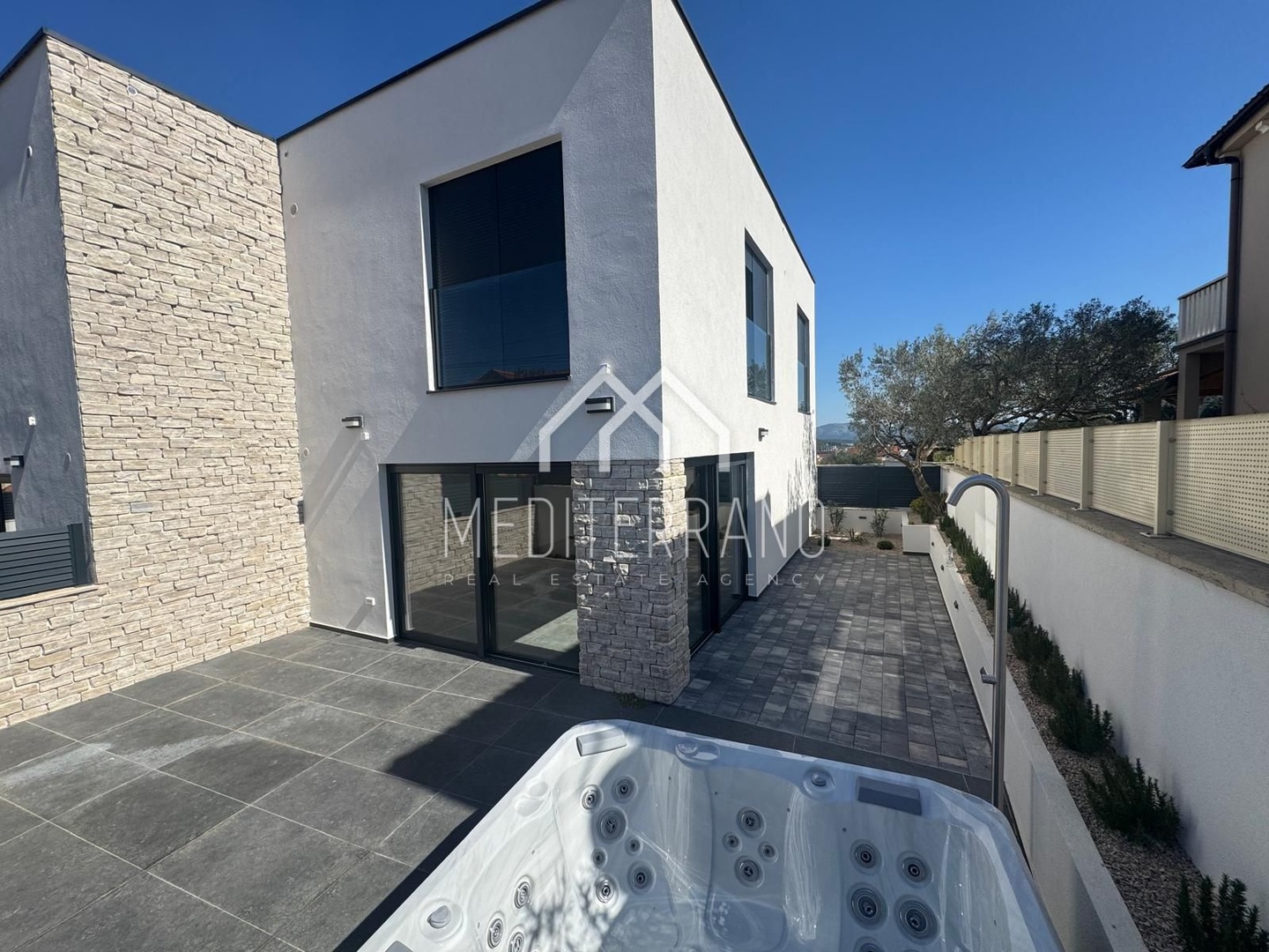 1 - vendita casa vista mare murter sebenico e tenin croazia