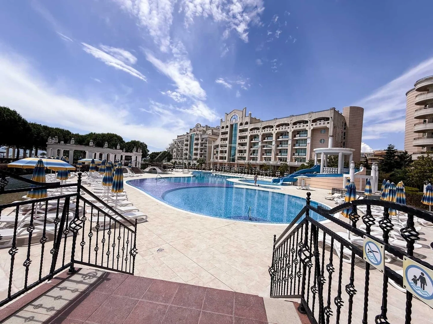 2 - vendita appartamento fronte mare pomorie burgas bulgaria