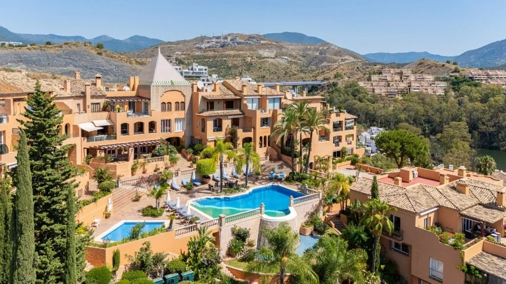 2 - venta apartamento vista al mar nueva andalucia andalucía españa