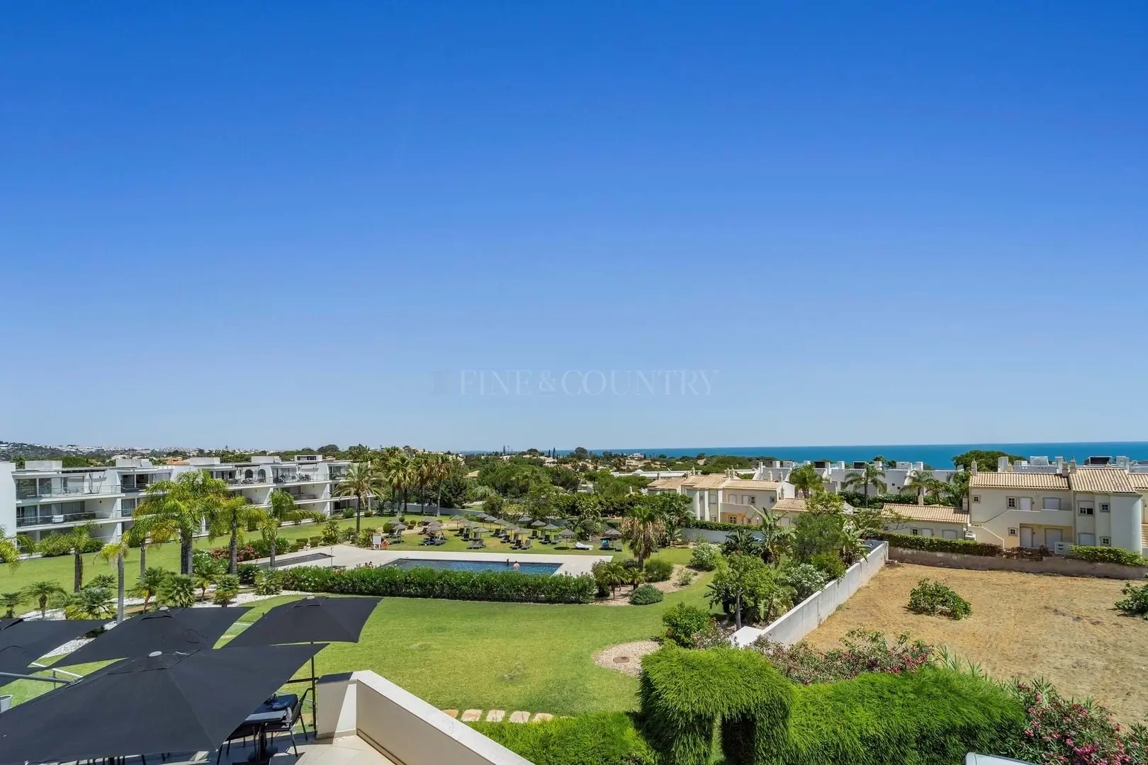 1 - venda apartamento vista de mar albufeira algarve portugal