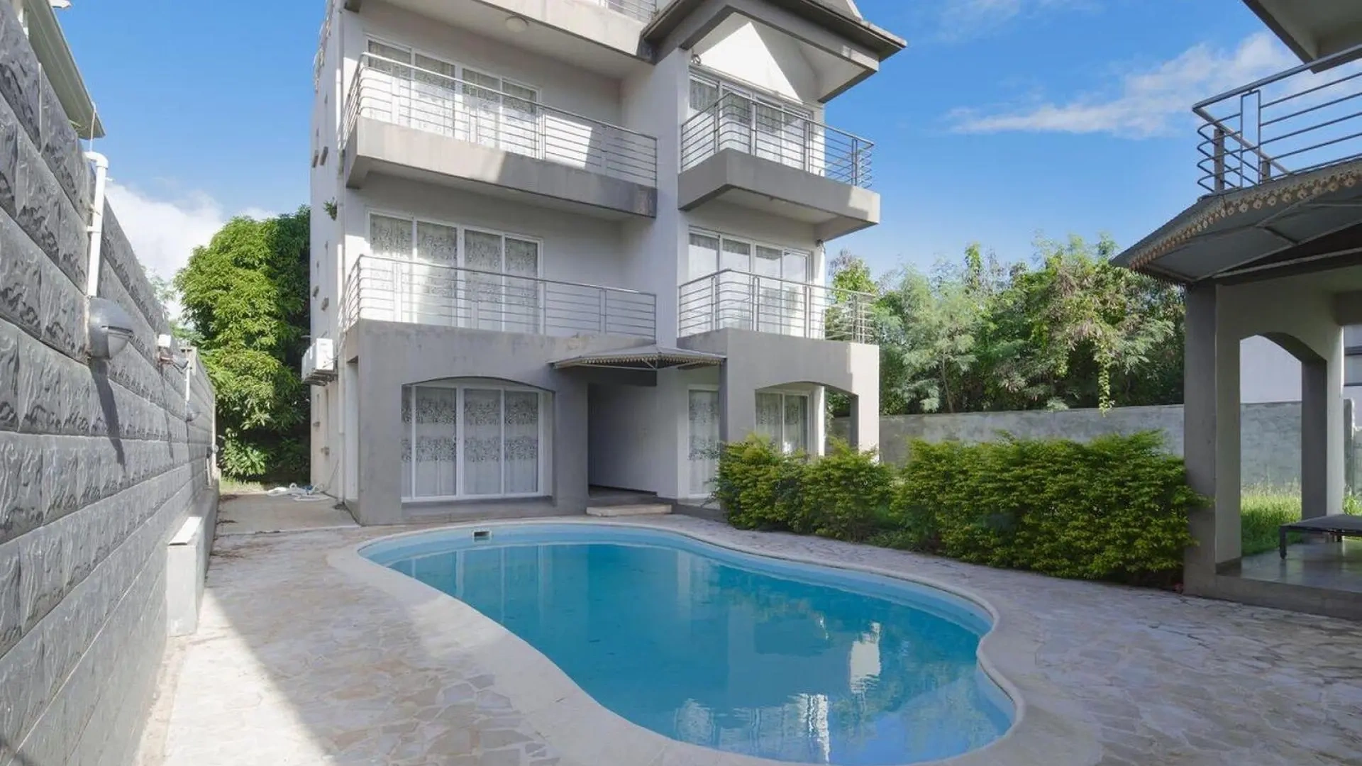 1 - building for sale in pereybere rivière du rempart mauritius