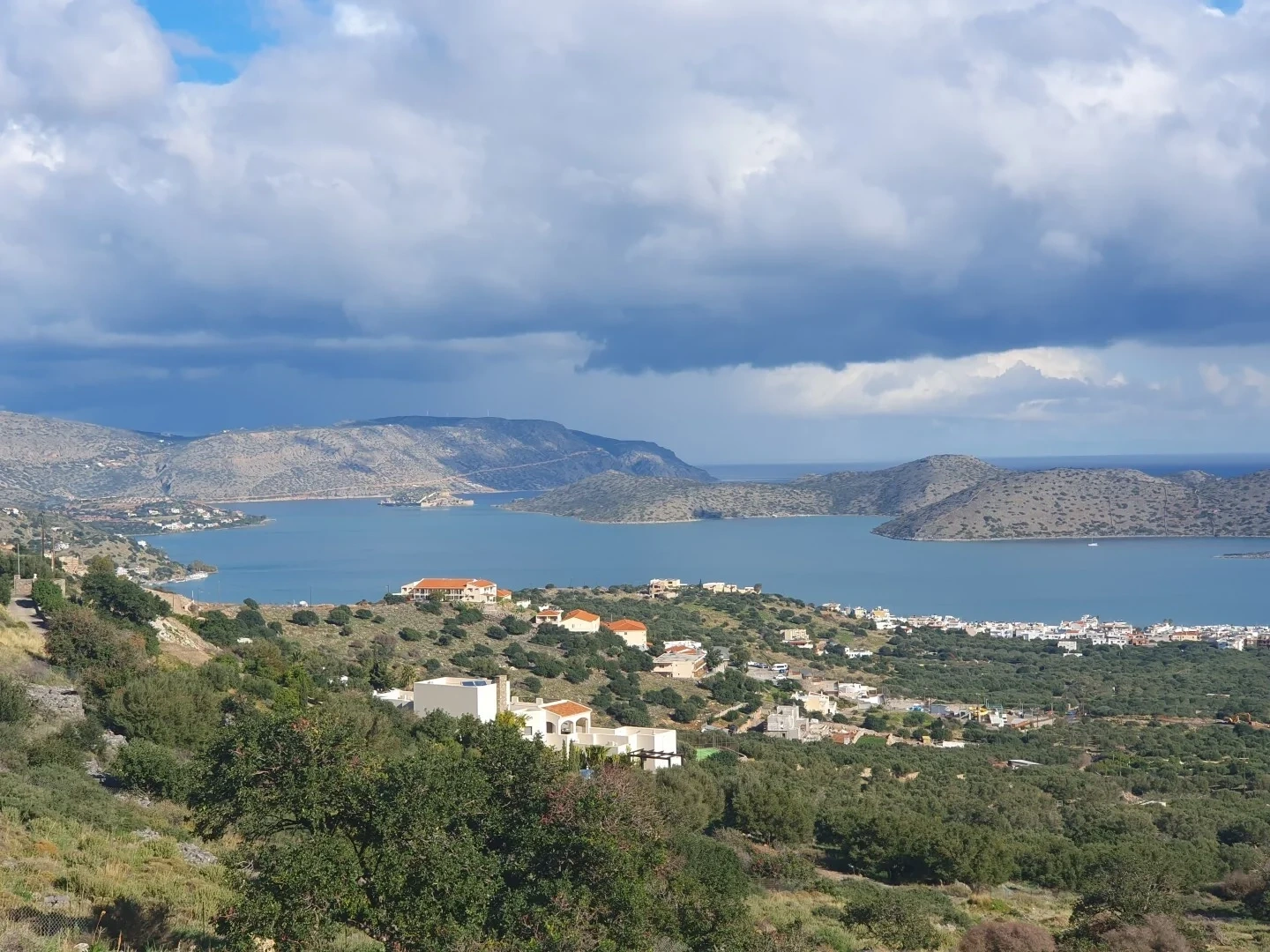 2 - venda terreno vista de mar eloúnda creta grécia