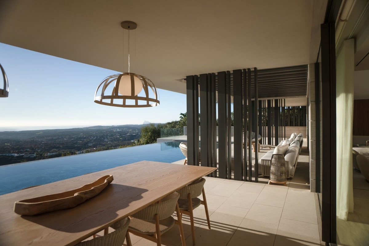 2 - sea view house for sale in sotogrande andalusia spain