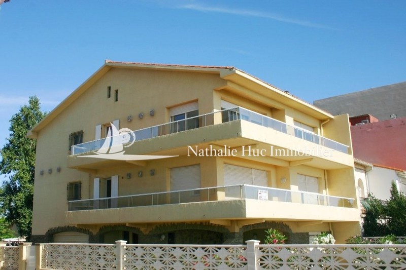 1 - sea view apartment for sale in canet-en-roussillon pyrénées-orientales france