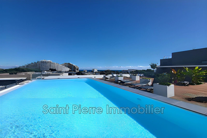Apartamento con piscina