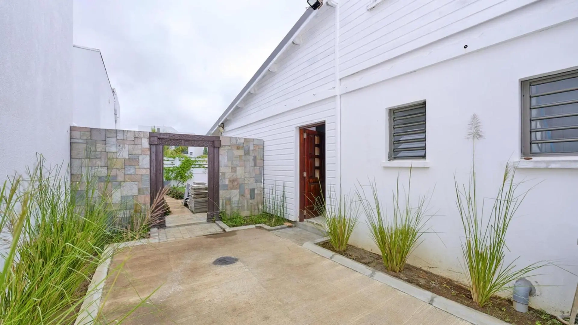 2 - villa for sale in grand baie rivière du rempart mauritius