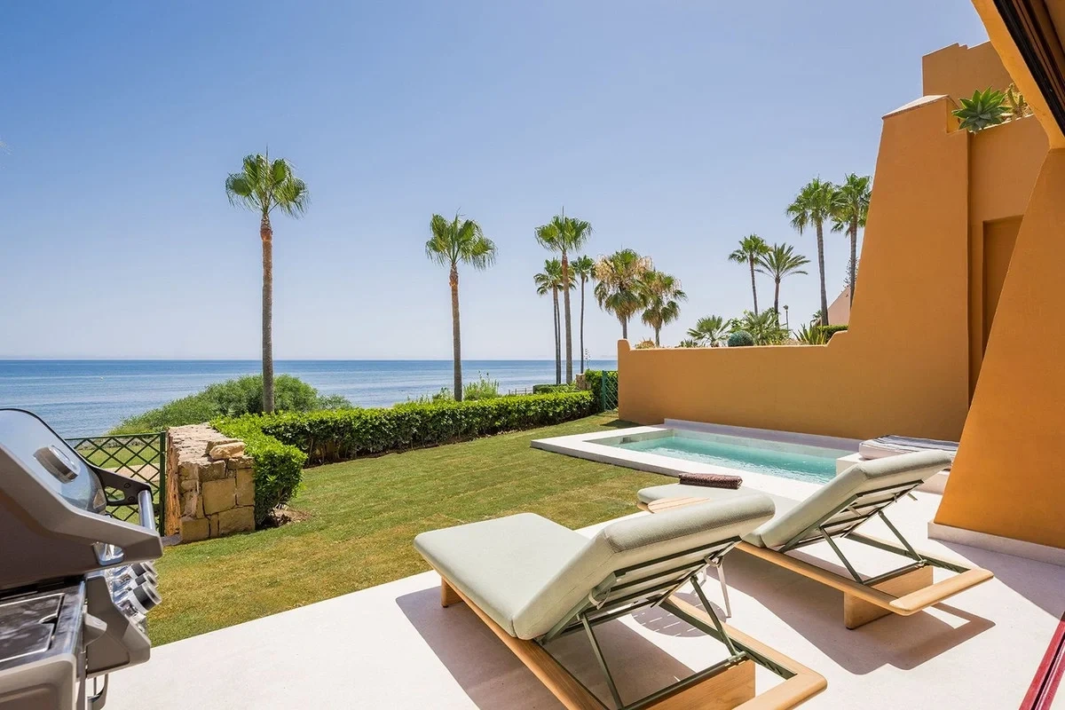 2 - verkoop appartement aan het water estepona - costa del sol andalusië spanje