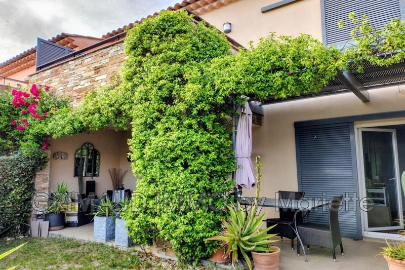 Casa con piscina