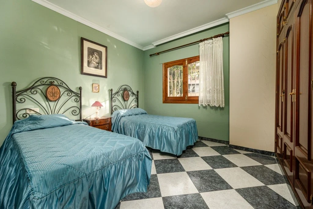 2 - venta apartamento nerja andalucía españa