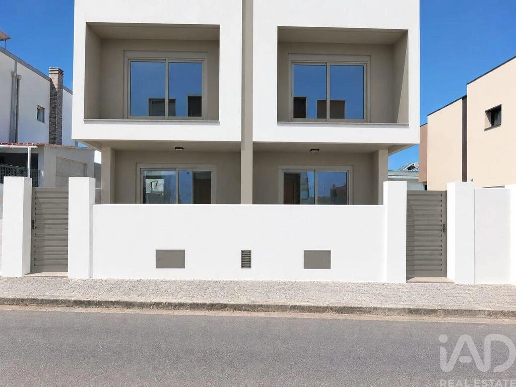 1 - villa for sale in fernão ferro lisbon region portugal