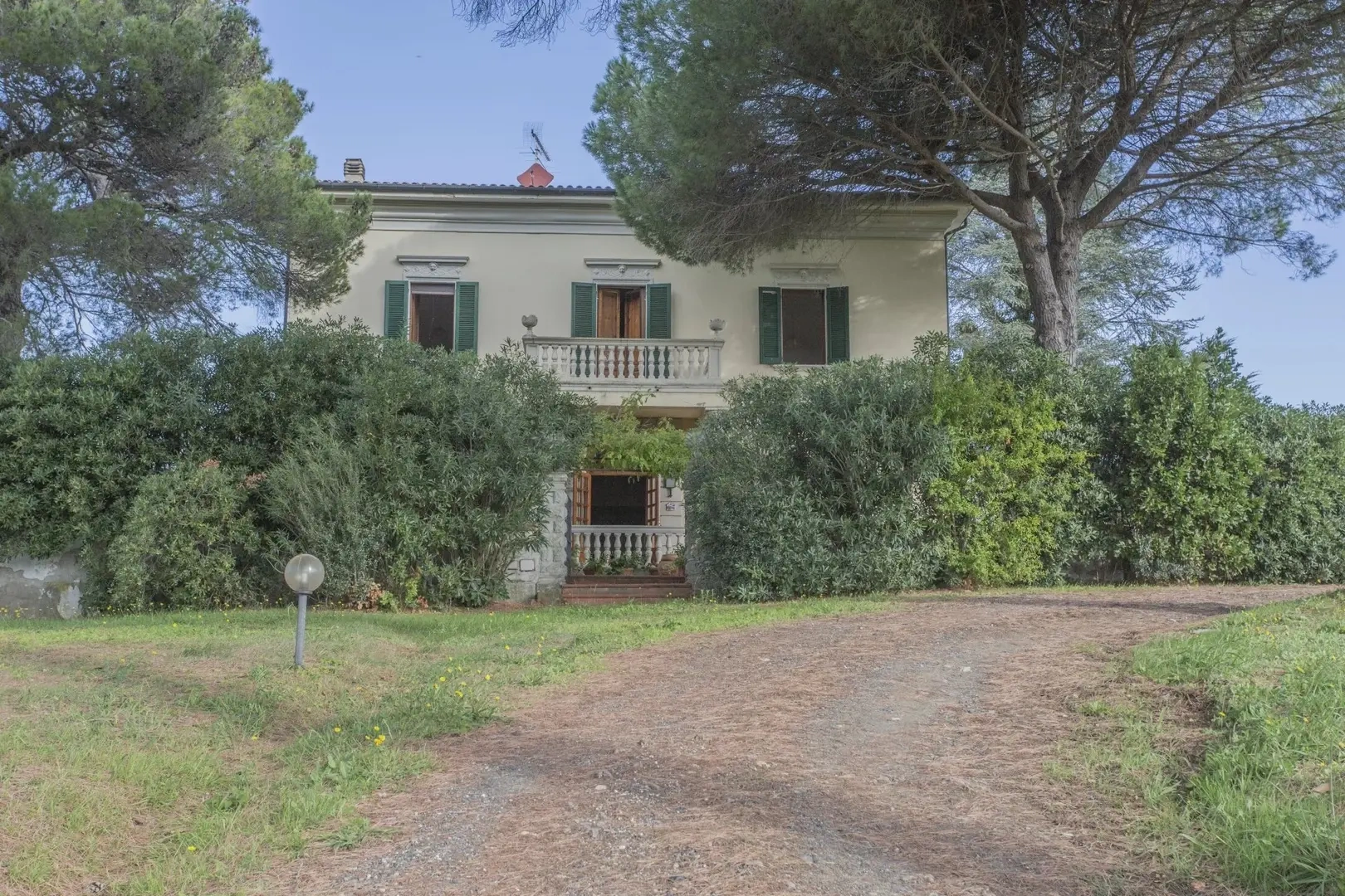 2 - verkoop landgoed uitzicht op zee casale marittimo tuscany italië