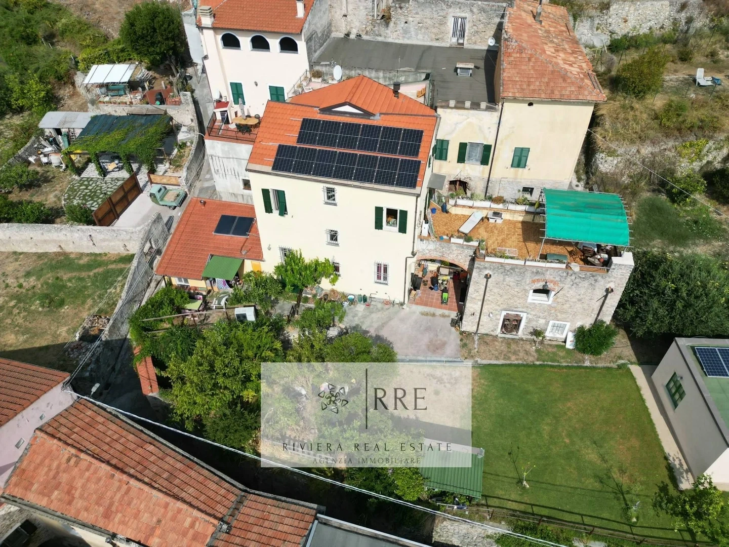 2 - sea view villa for sale in boissano liguria italy
