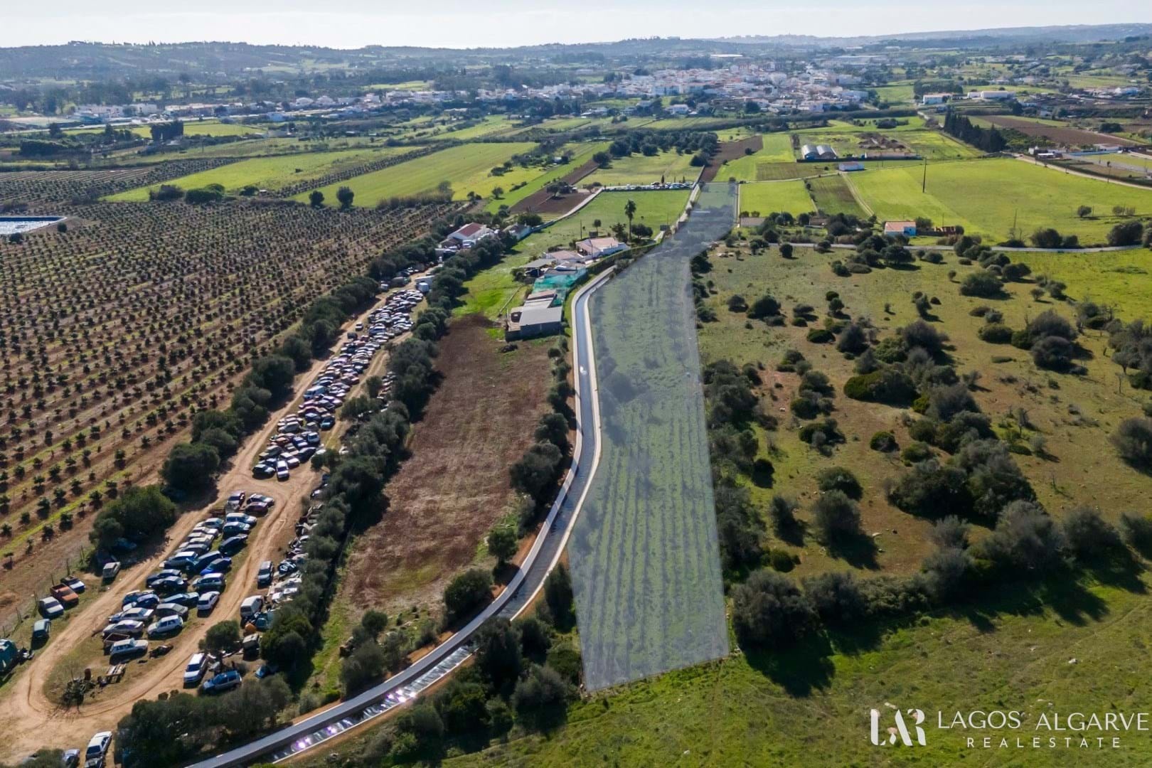 Terreno de 9 080 m²
