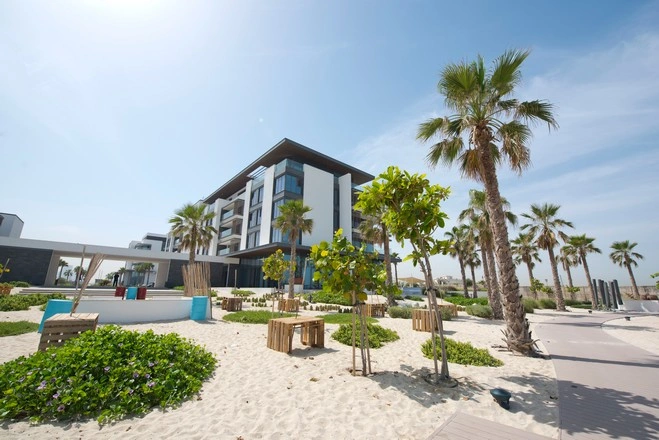 3 bedroom waterfront apartment