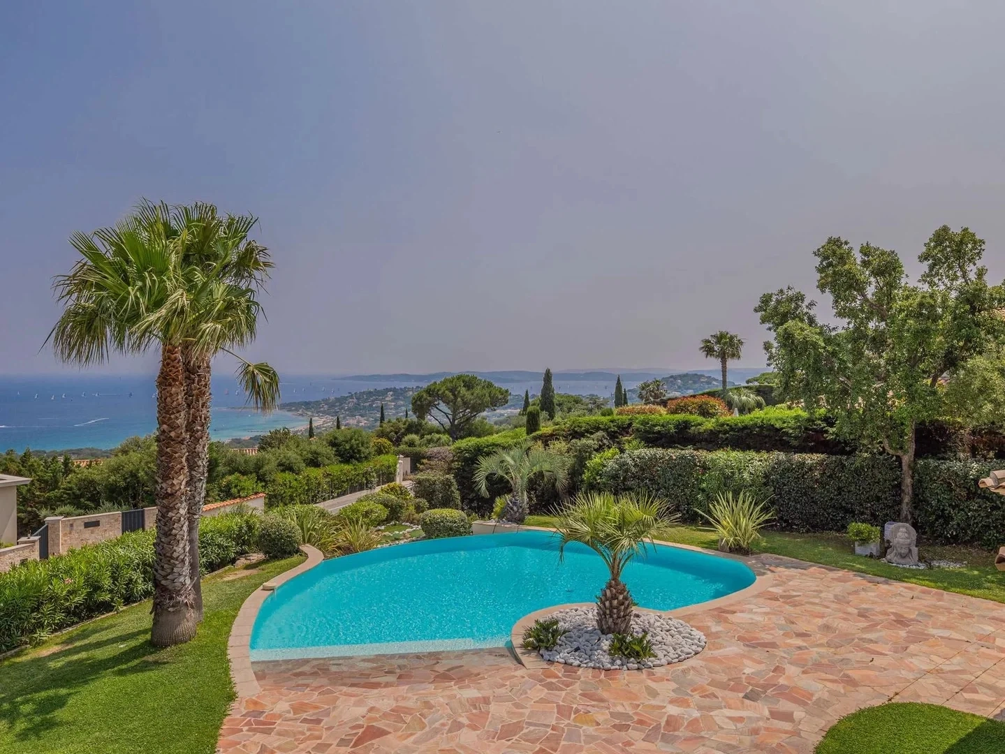 Casa vista mare con piscina