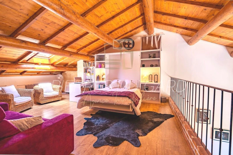 2 - vendita casa roquemaure gard francia