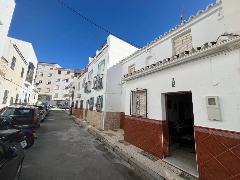2 - venta casa nerja andalucía españa