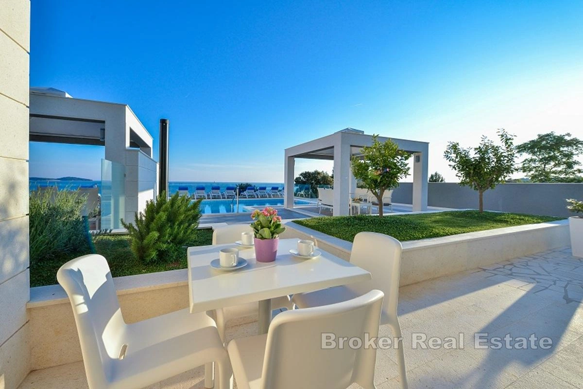 2 - venda casa vista de mar rogoznica sibenik croácia