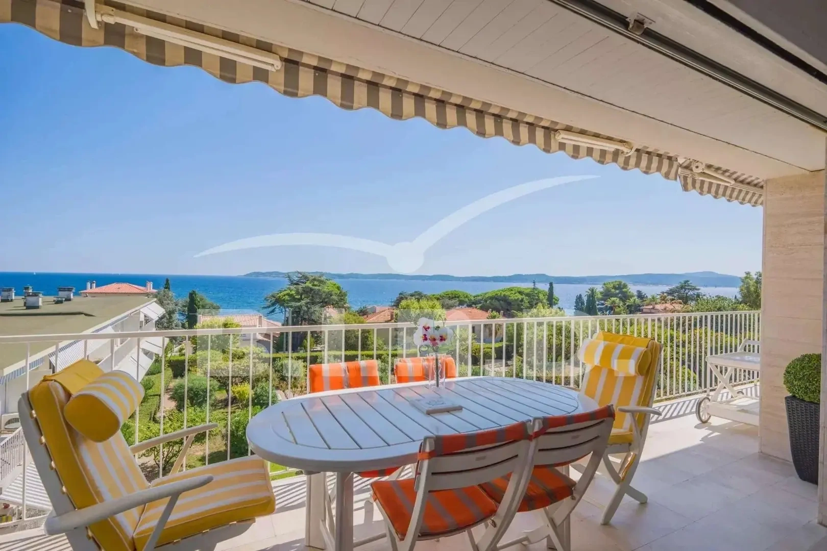 2 - affitto vacanze appartamento vista mare sainte-maxime var francia