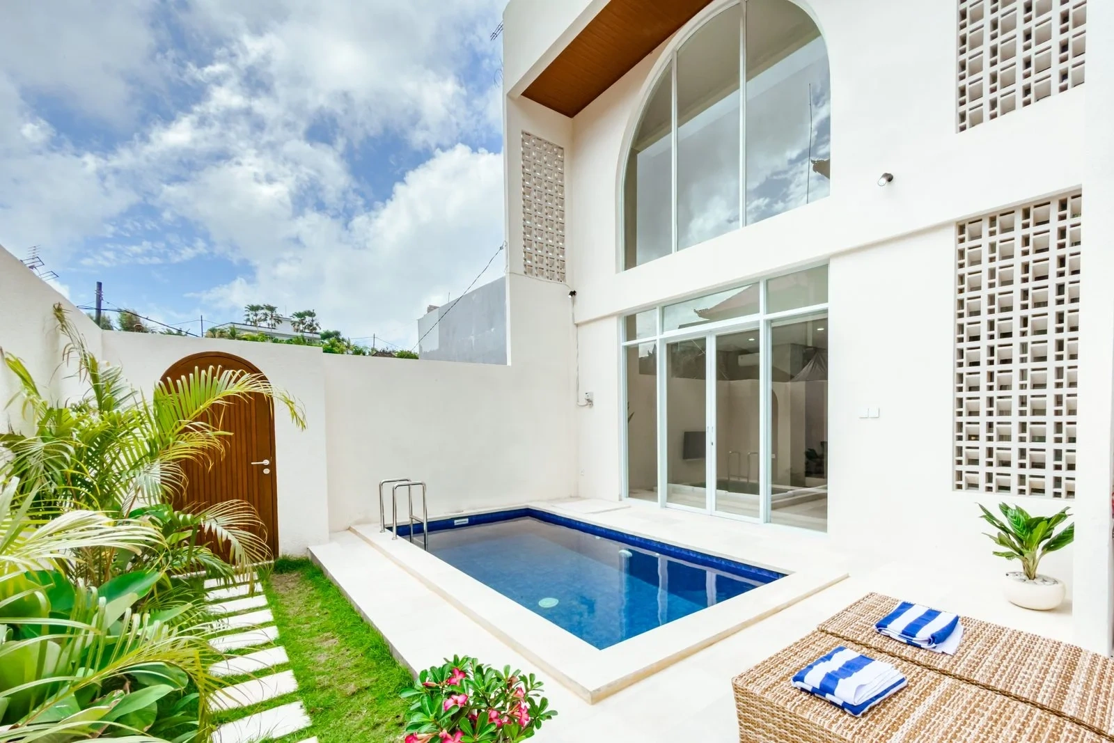 1 - продажа villa pecatu bali индонезия
