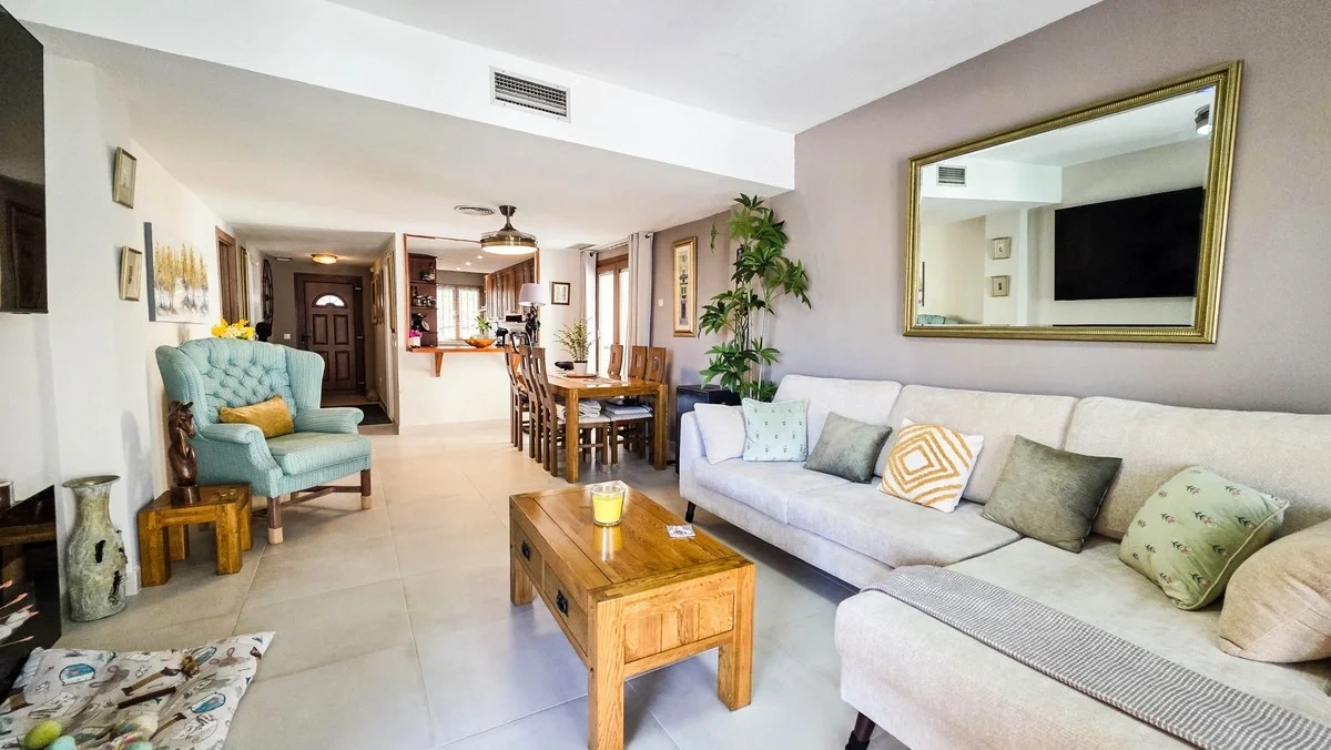 1 - sea view apartment for sale in la duquesa andalusia spain