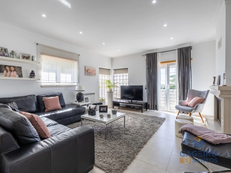 2 - house for sale in são martinho do porto centro region portugal