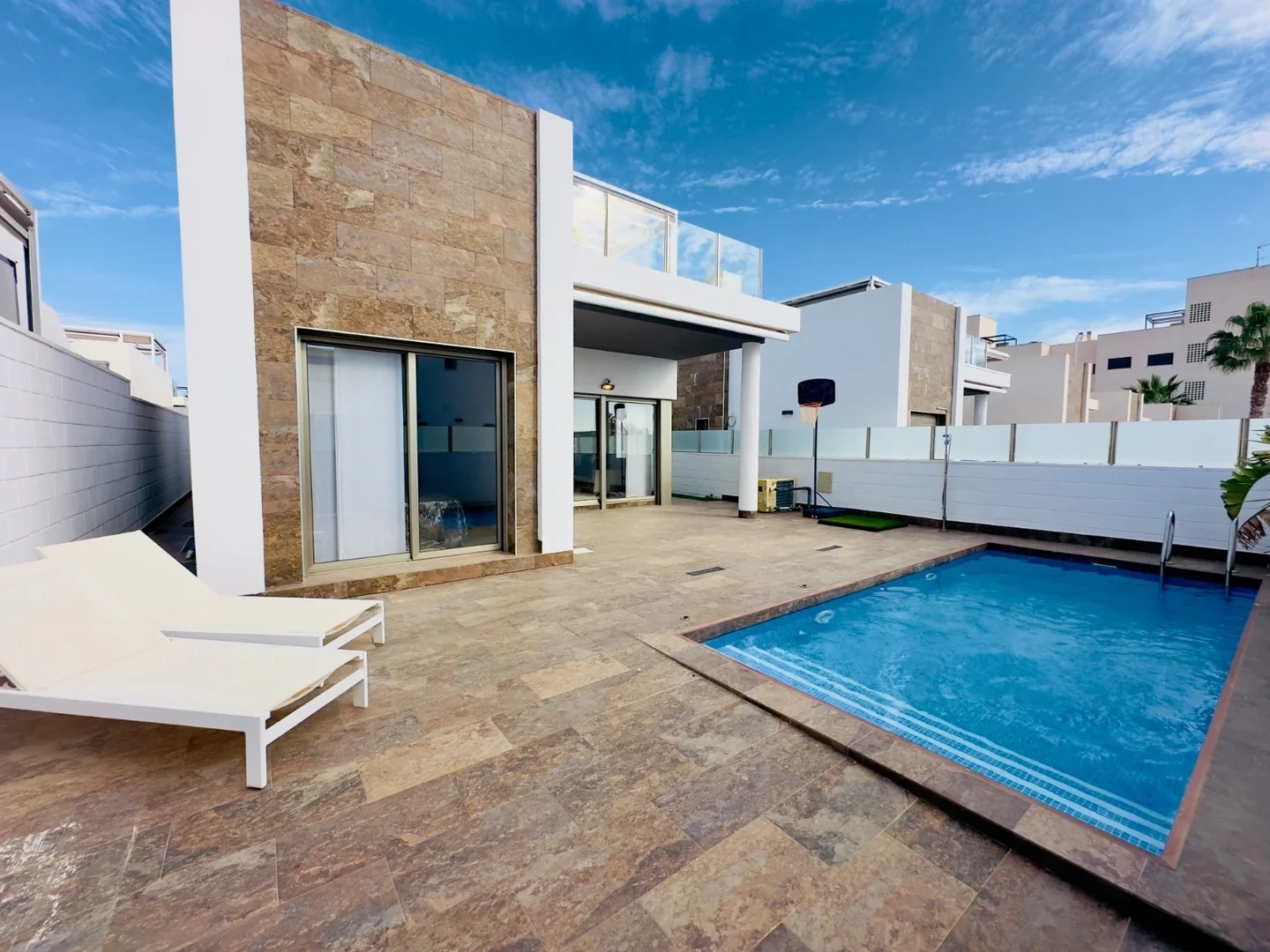 2 - venta villa villamartin comunidad valenciana españa