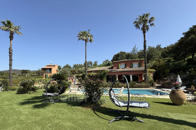 2 - house for sale in bormes-les-mimosas var france
