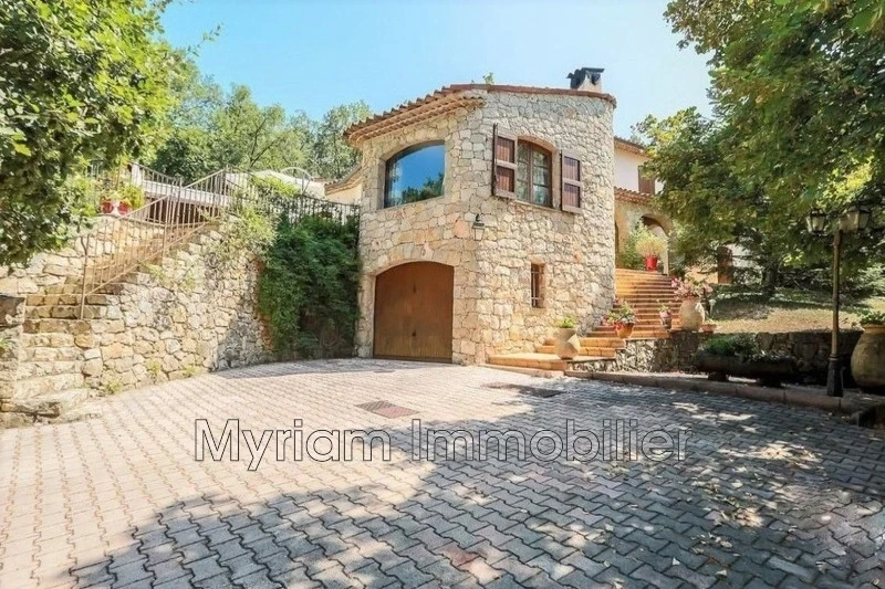 Casa com piscina